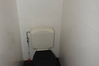 Douchewagen met toilet